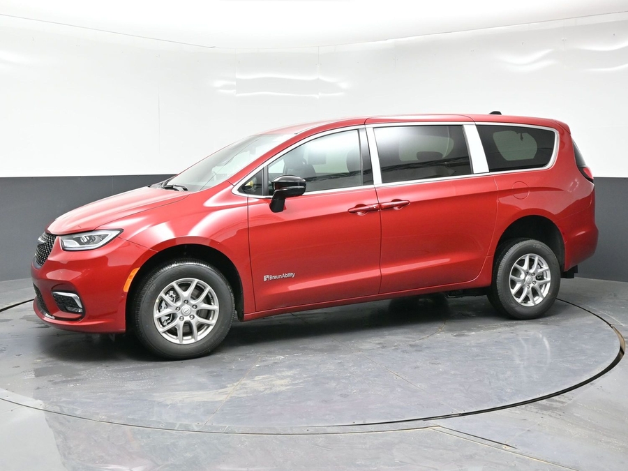 Red Chrysler Pacifica with Rear Entry Manual Fold Out ramp