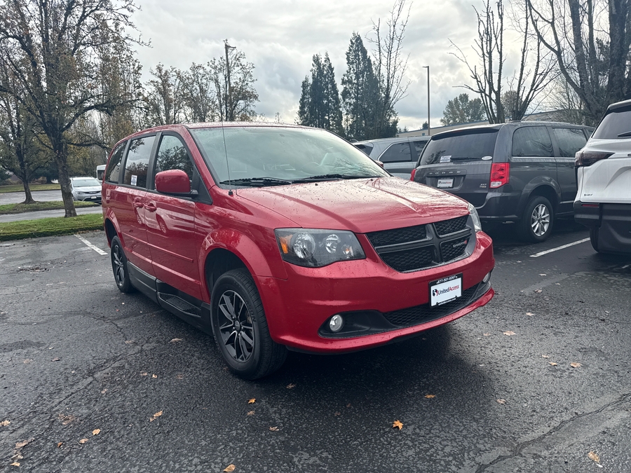 2015 Dodge Grand Caravan SXT's photo