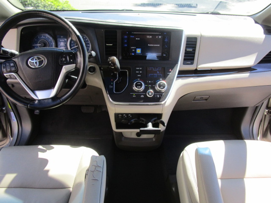 Used 2015 Toyota Sienna XLE - VMI Side Entry Entry In Floor Automatic Ramp