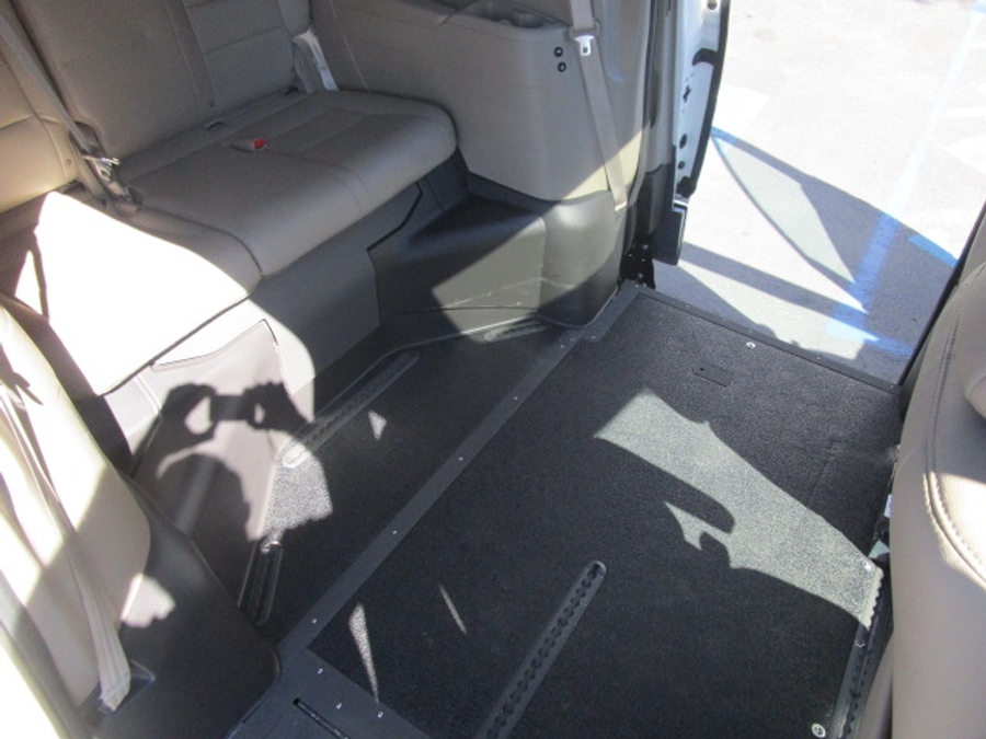 Used 2016 Honda Odyssey EX-L - VMI Side Entry Entry In Floor Automatic Ramp