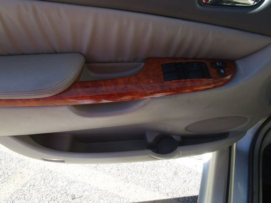 Used 2006 Toyota Sienna XLE Base - BraunAbility Side Entry Entry In Floor Automatic Ramp
