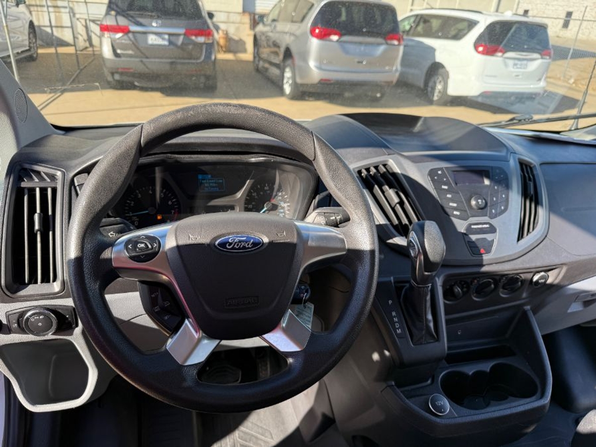 White Ford T250 image number 9