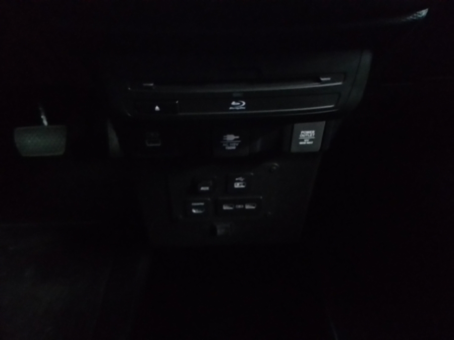 Grey Honda Odyssey image number 13