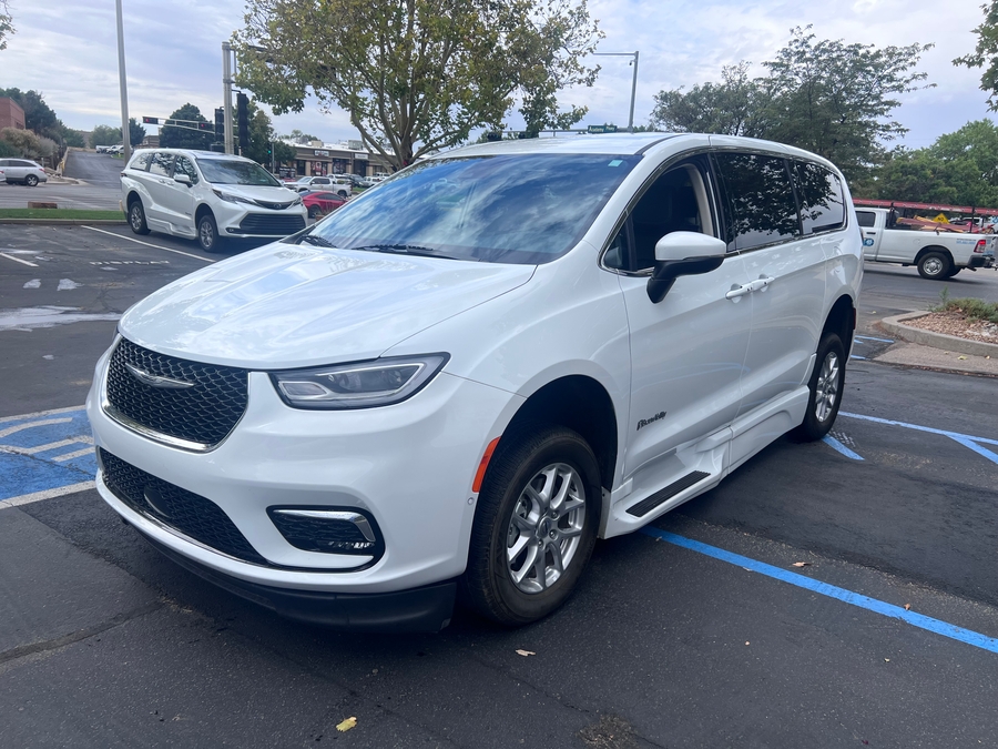 Used 2023 Chrysler Pacifica Touring L - BraunAbility Side Entry Fold Out Automatic Ramp