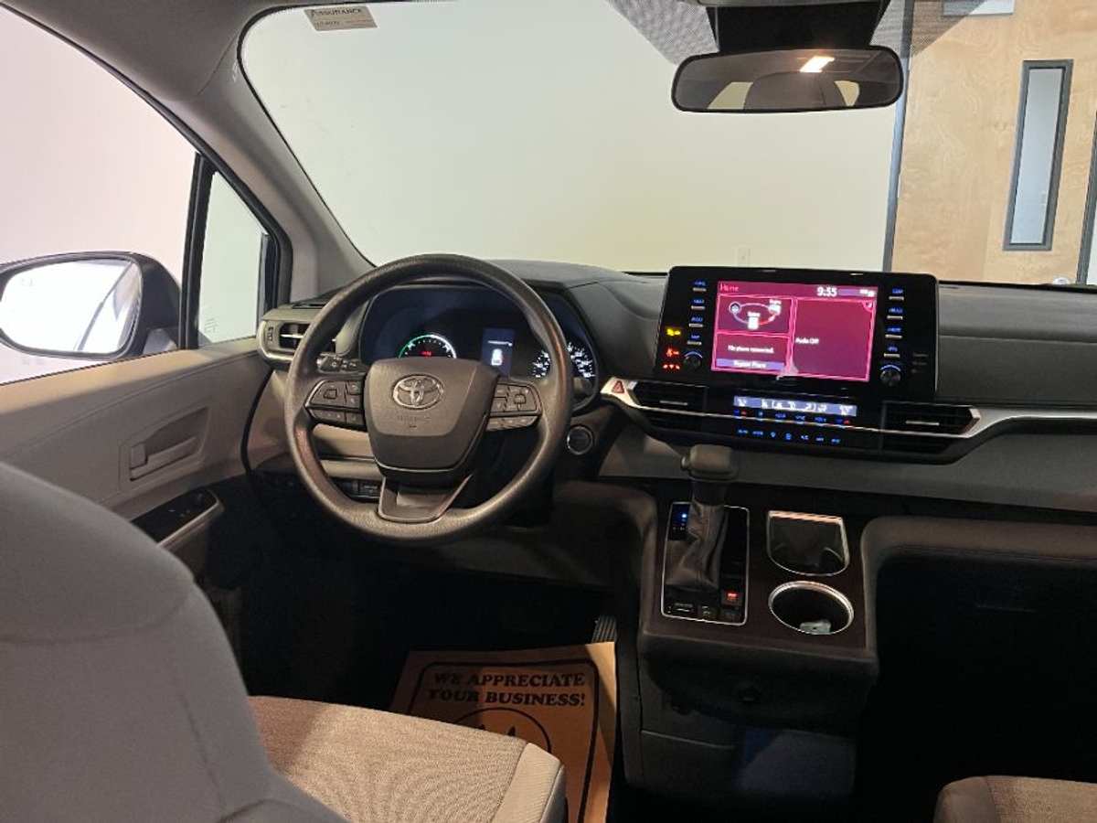 2022 TOYOTA SIENNA - Image 9