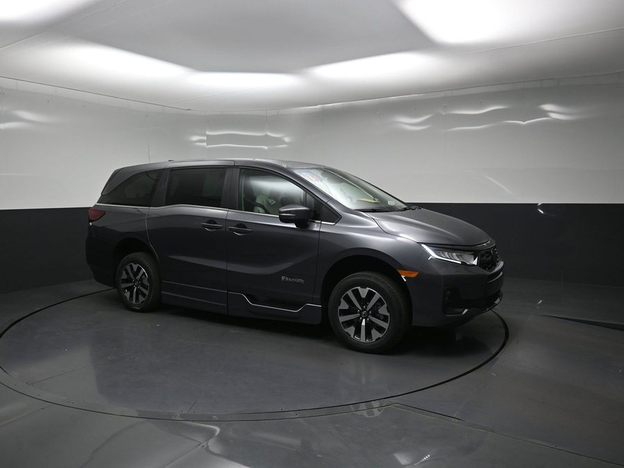 Grey Honda Odyssey image number 11
