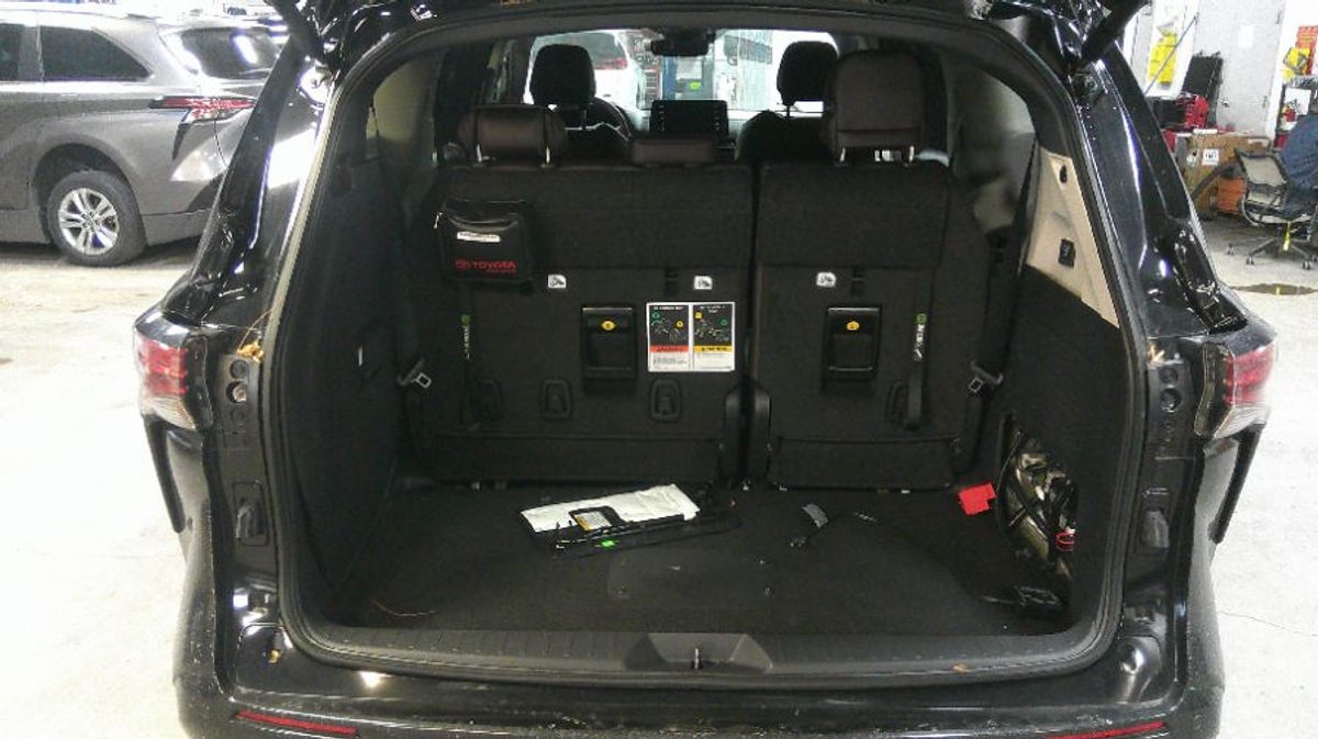 2024 TOYOTA SIENNA - Image 7