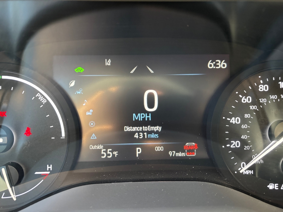 Used 2025 Toyota Sienna Hybrid XLE Base - BraunAbility Side Entry Entry In Floor Automatic Ramp