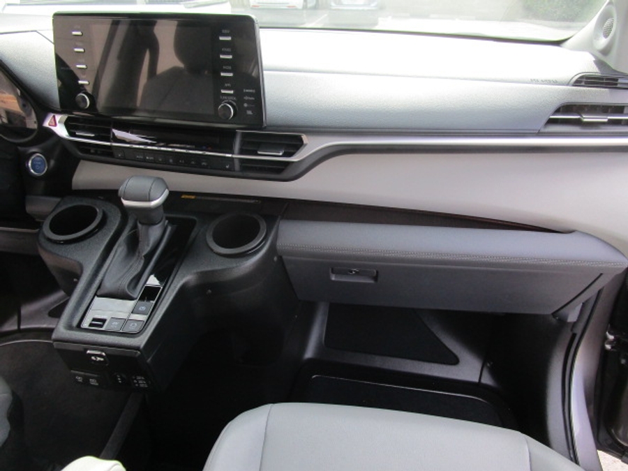 Used 2023 Toyota Sienna Hybrid XLE Base - BraunAbility Side Entry Entry In Floor Automatic Ramp