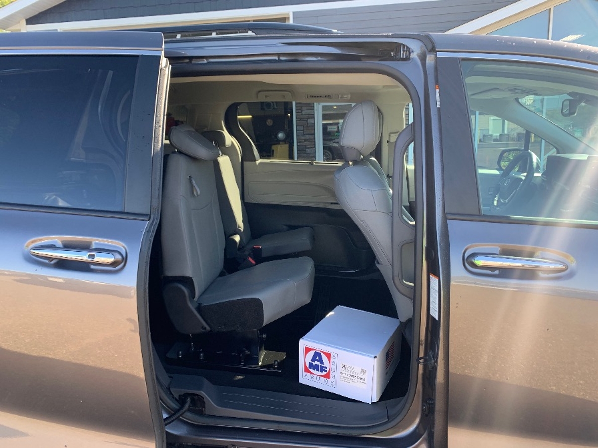 2024 TOYOTA SIENNA - Image 9