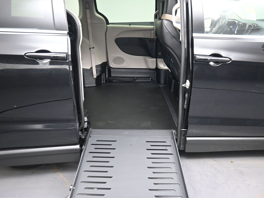 Used 2024 Chrysler Pacifica Touring L - BraunAbility Side Entry Fold Out Manual Ramp