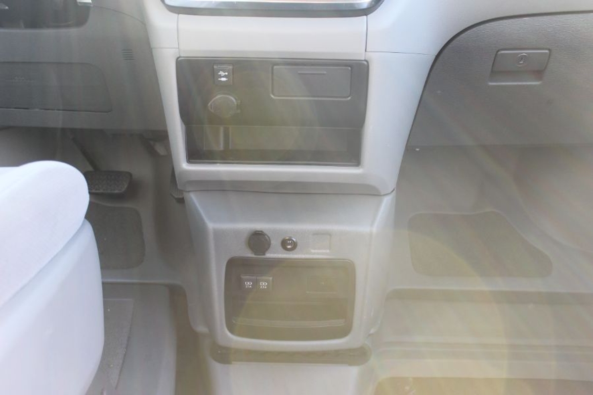 2019 TOYOTA SIENNA - Image 16