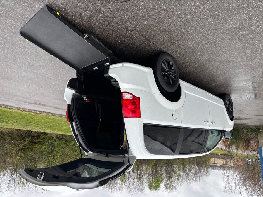 Used 2019 Dodge Grand Caravan GT - International Mobility Rear Entry Entry Fold Out Manual Ramp