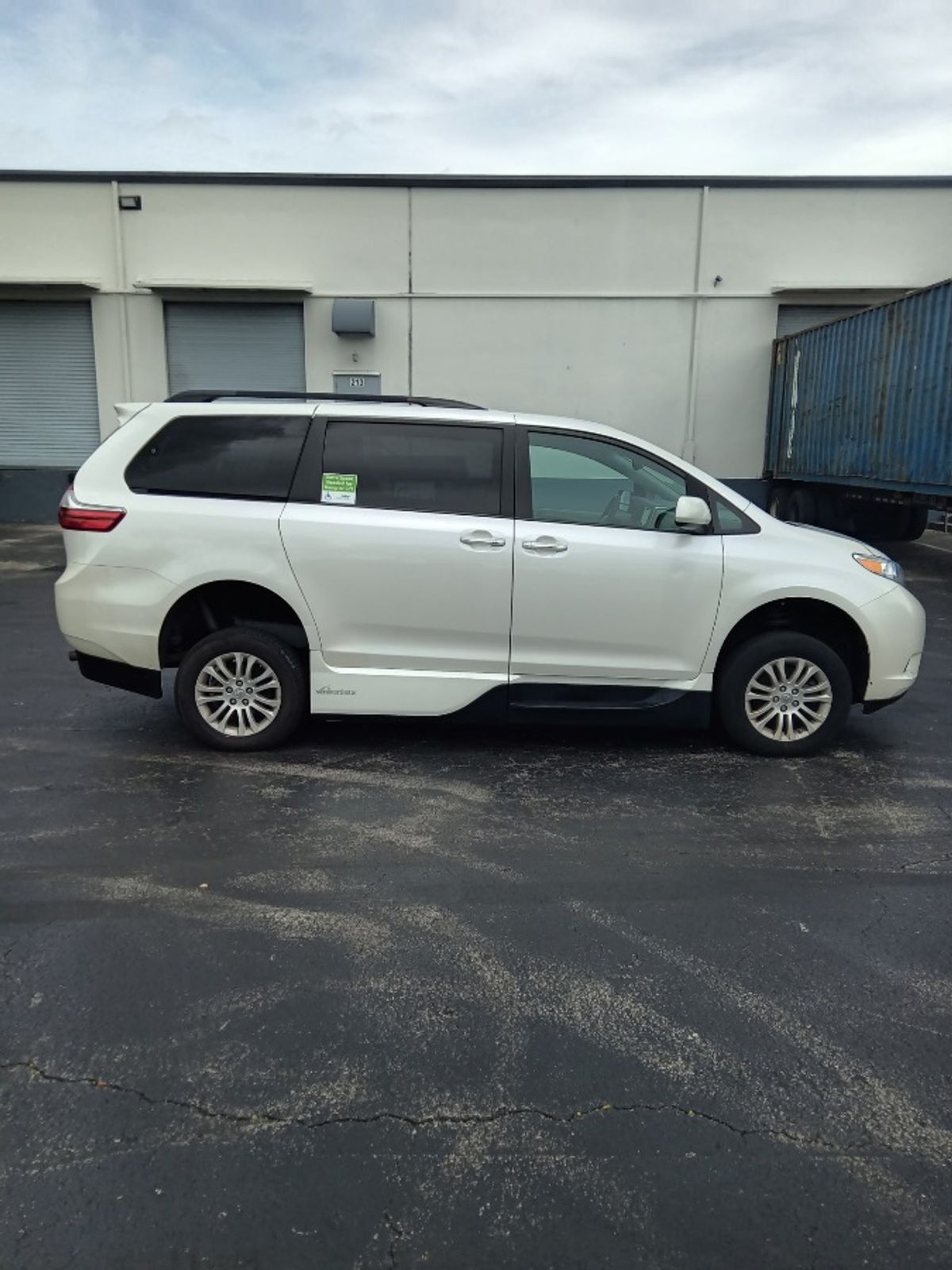Blanco Toyota Sienna número de imagen 3