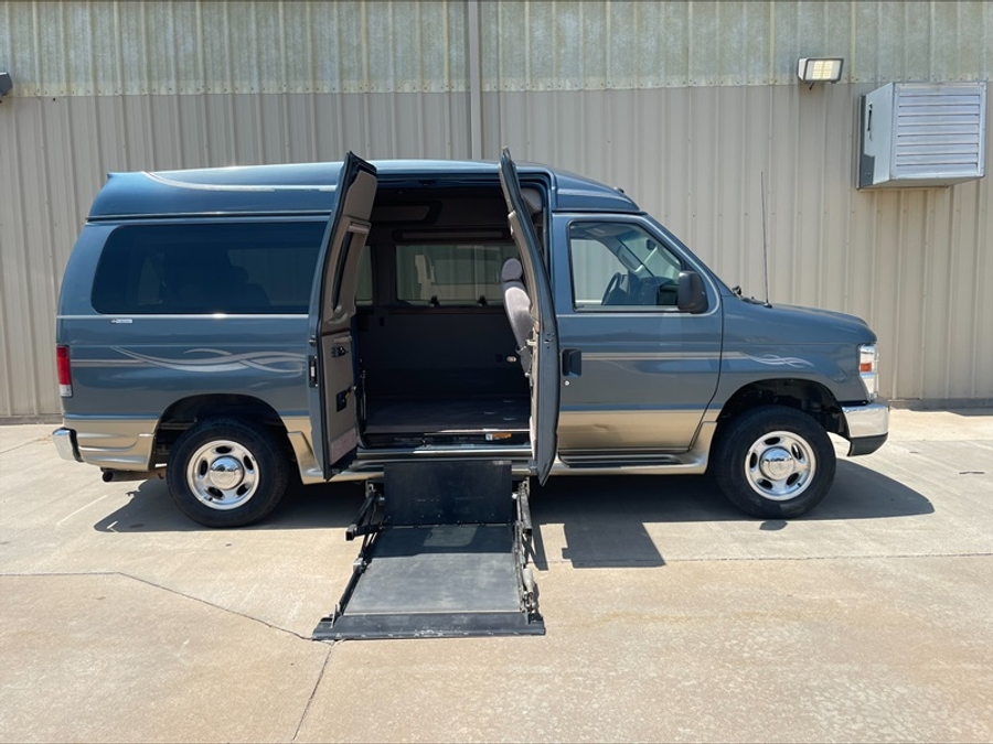Used 2013 Ford E-Series E-150 - OTH Side Entry Lift Automatic Ramp