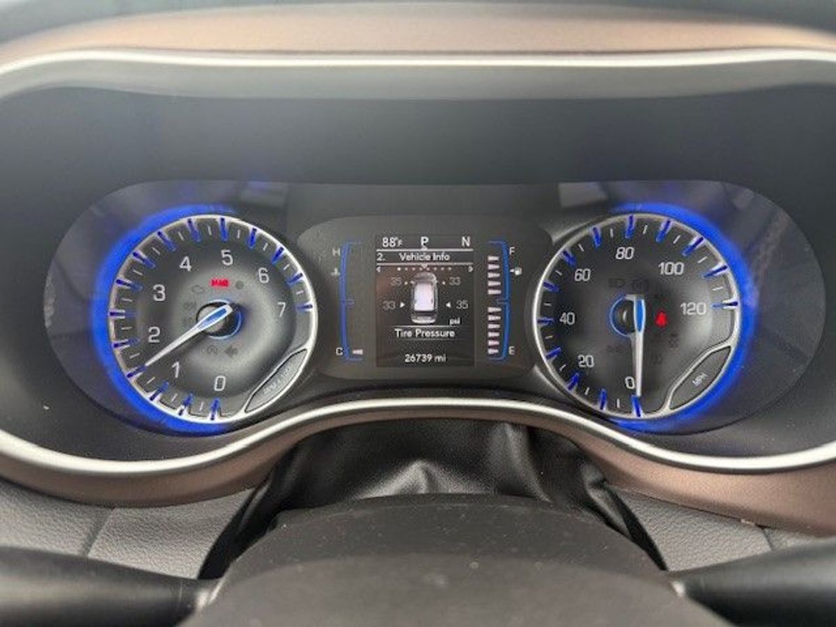 2023 CHRYSLER VOYAGER - Image 15