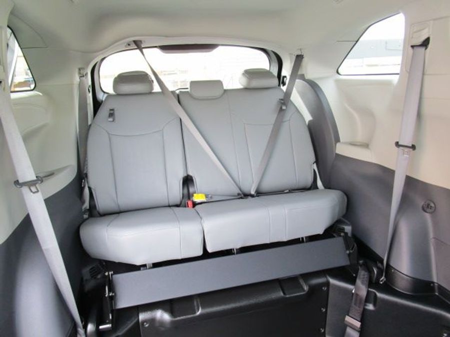 Used 2023 Toyota Sienna Hybrid XLE Base - BraunAbility Side Entry Entry In Floor Automatic Ramp