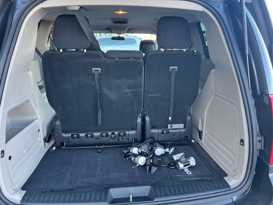 Used 2011 Dodge Grand Caravan Express -  Side Entry Entry Fold Out Manual Ramp