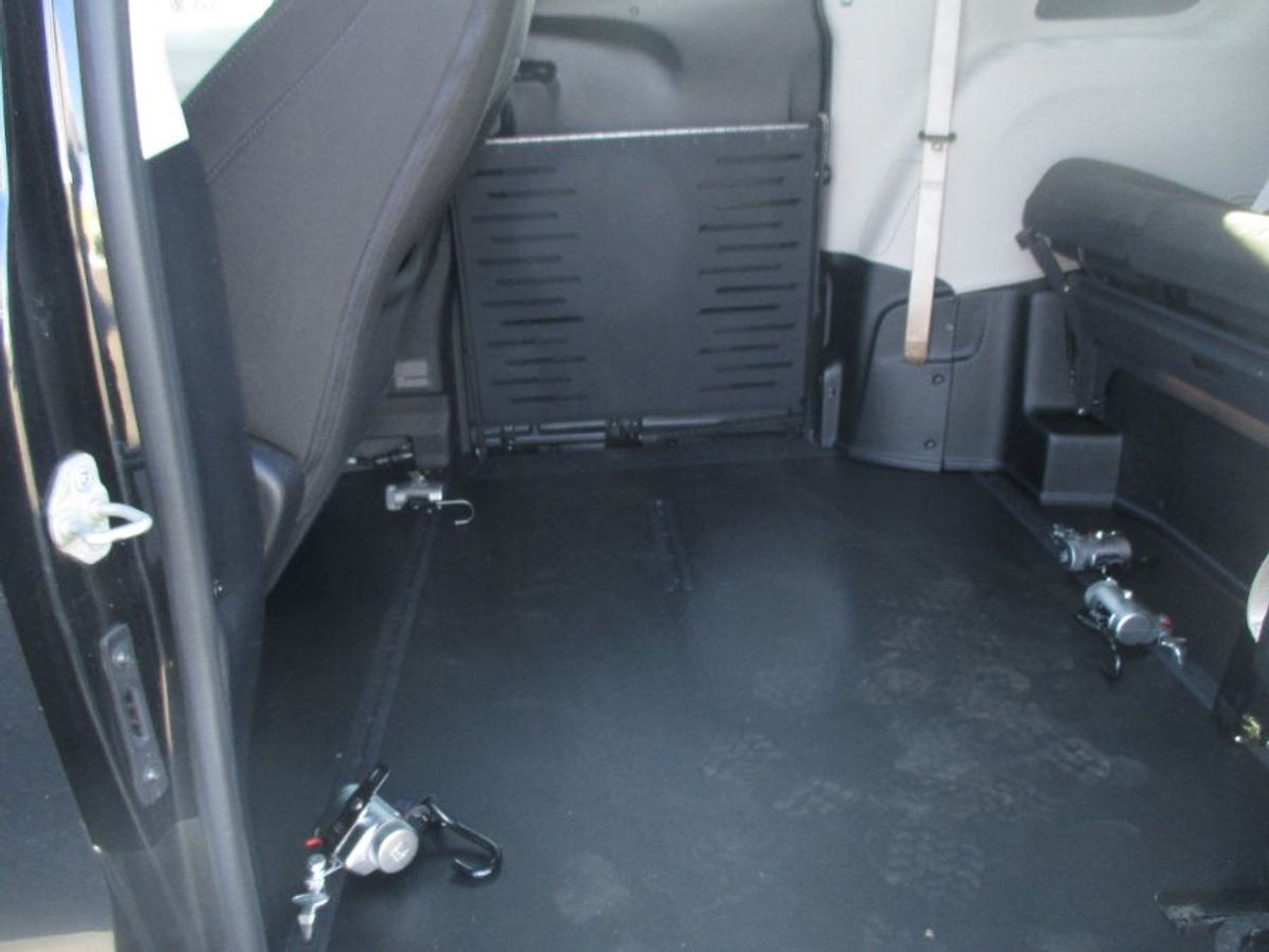 2023 CHRYSLER VOYAGER - Image 4