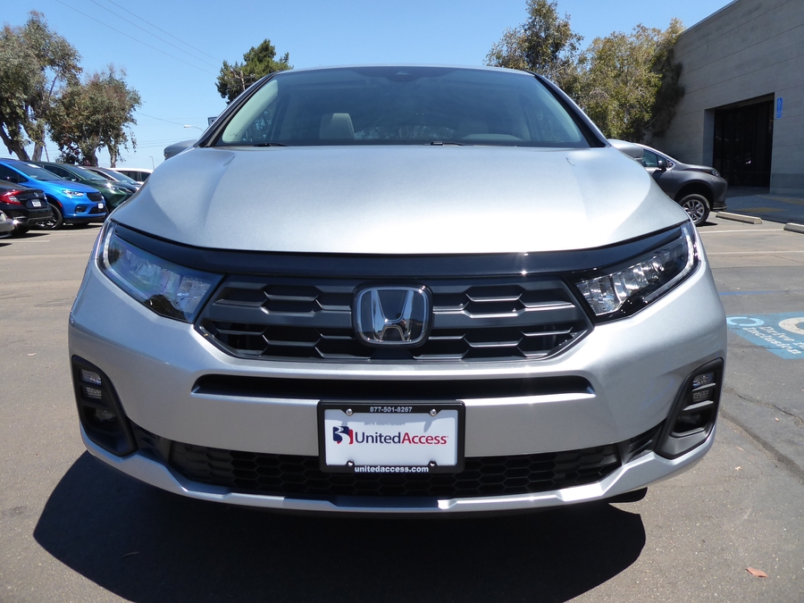 New 2026 Honda Odyssey EX-L - BraunAbility Side Entry In Floor Automatic Ramp