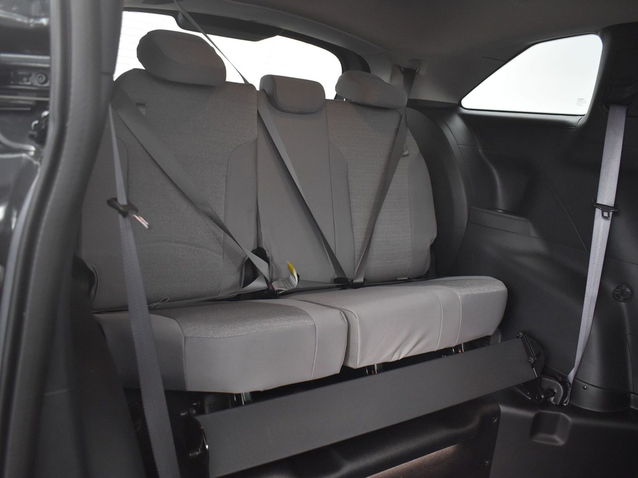 New 2025 Toyota Sienna Hybrid LE - BraunAbility Side Entry Entry Fold Out Automatic Ramp