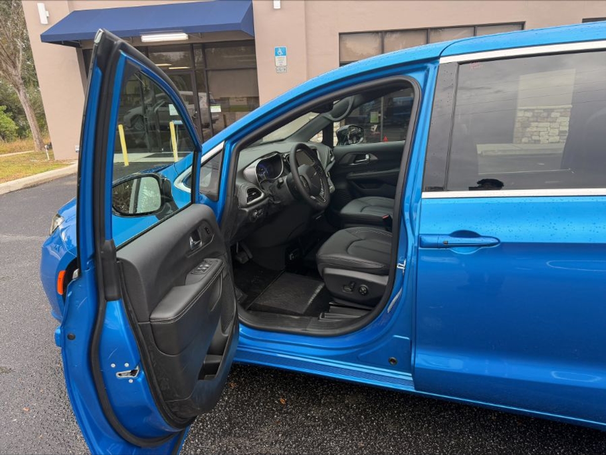 2026 CHRYSLER PACIFICA - Image 11