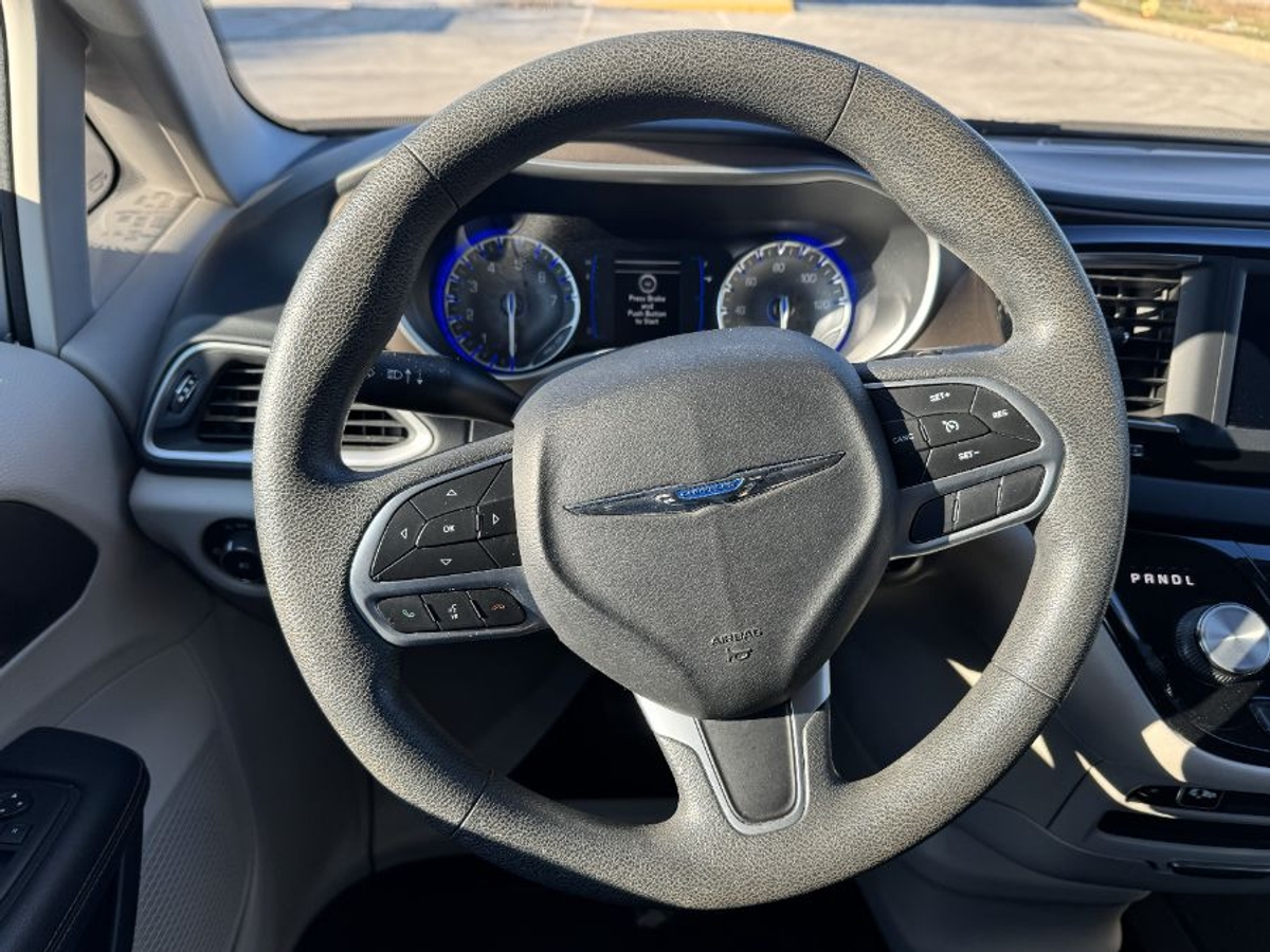 2018 CHRYSLER PACIFICA - Image 18