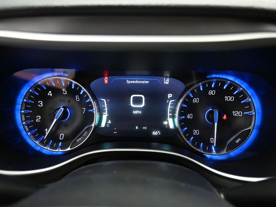 Silver Chrysler Pacifica image number 12