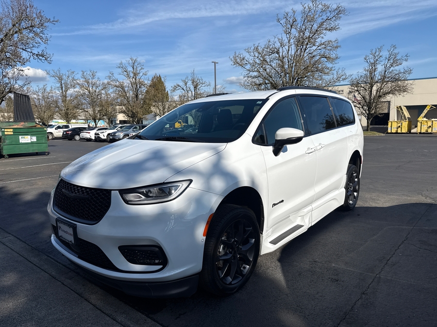 Used 2023 Chrysler Pacifica Touring L Sport - BraunAbility Side Entry Entry Fold Out Automatic Ramp