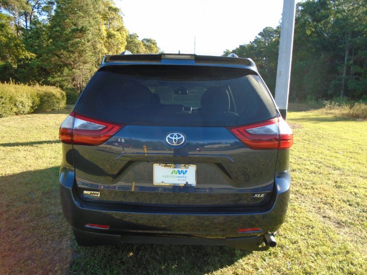 2020 TOYOTA SIENNA - Image 17