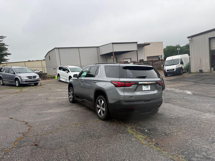 Grey Chevrolet Traverse image number 2