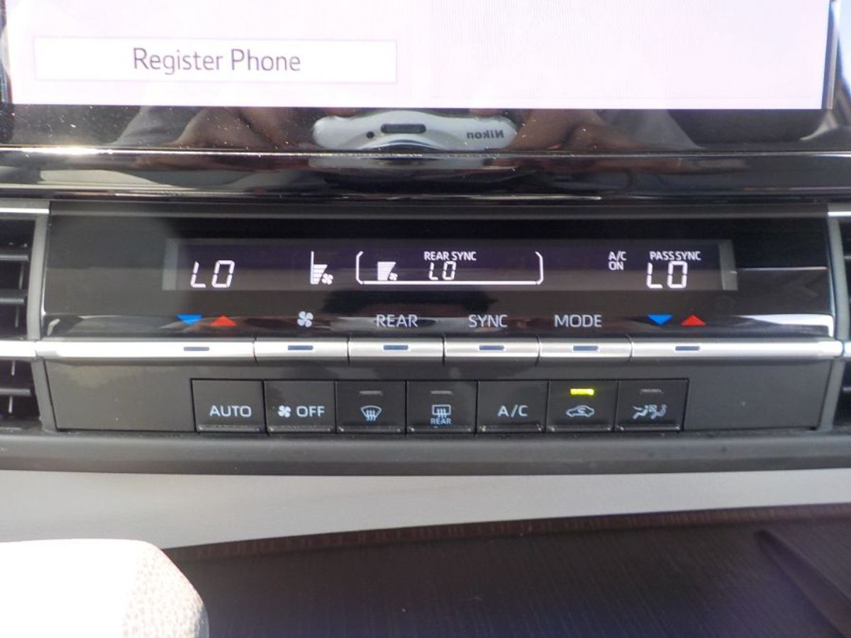 2022 TOYOTA SIENNA - Image 13