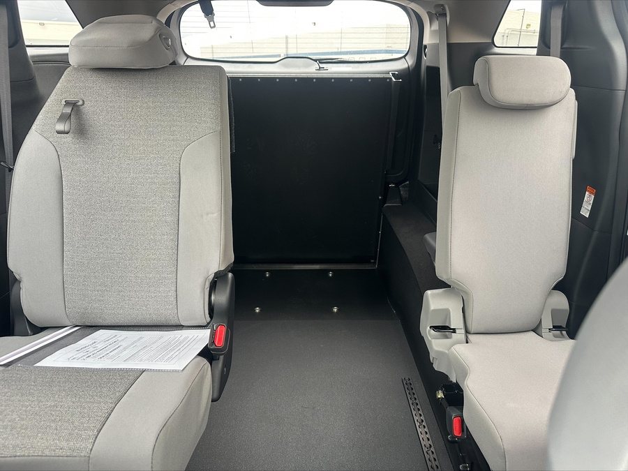 2025 TOYOTA SIENNA - Image 7