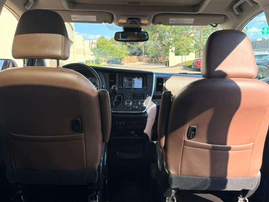 Used 2018 Toyota Sienna XLE - VMI Side Entry In Floor Automatic Ramp