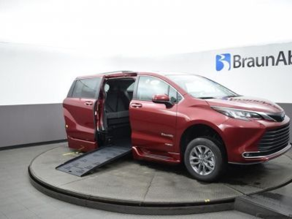 2021 TOYOTA SIENNA - Image 2