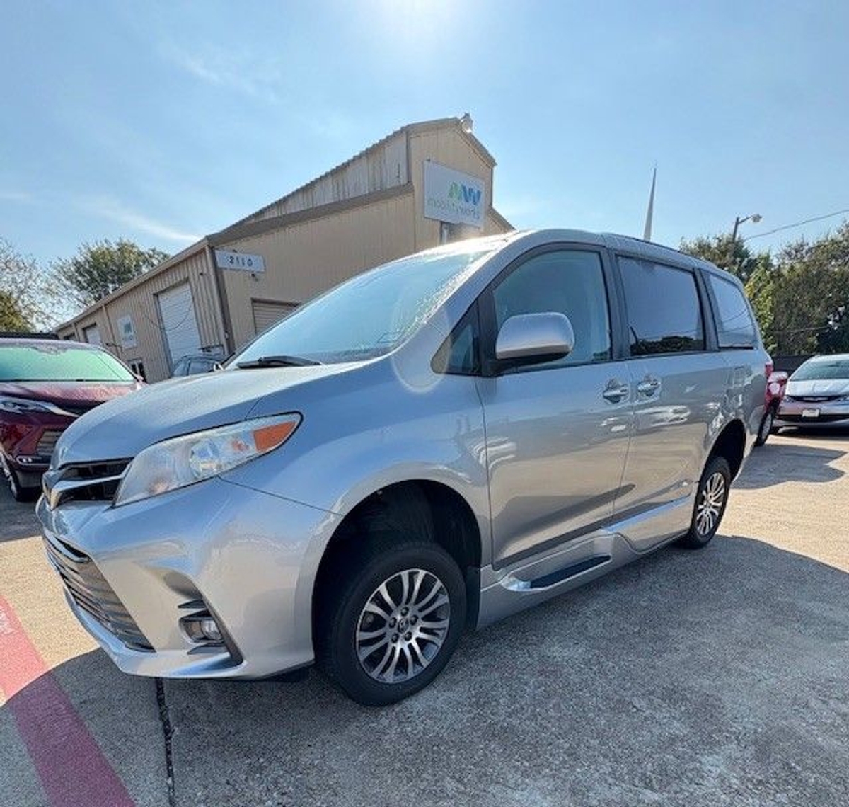 2020 TOYOTA SIENNA - Image 13