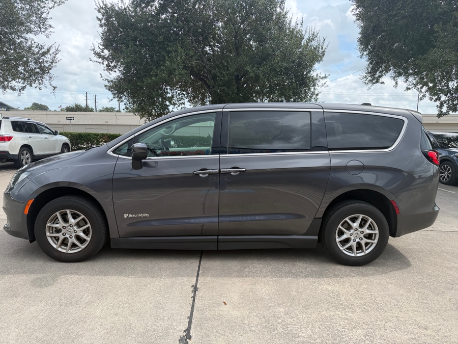 Used 2023 Chrysler Voyager LX - BraunAbility Side Entry Fold Out Manual Ramp