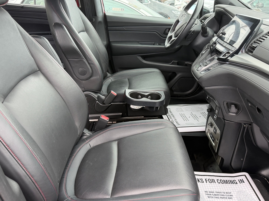 Used 2023 Honda Odyssey Sport - BraunAbility Side Entry Entry In Floor Automatic Ramp
