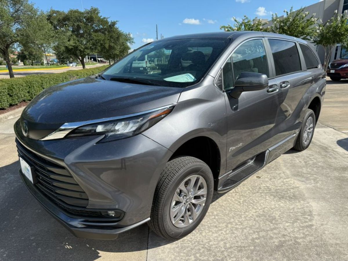 Toyota Sienna gris imagen número 6