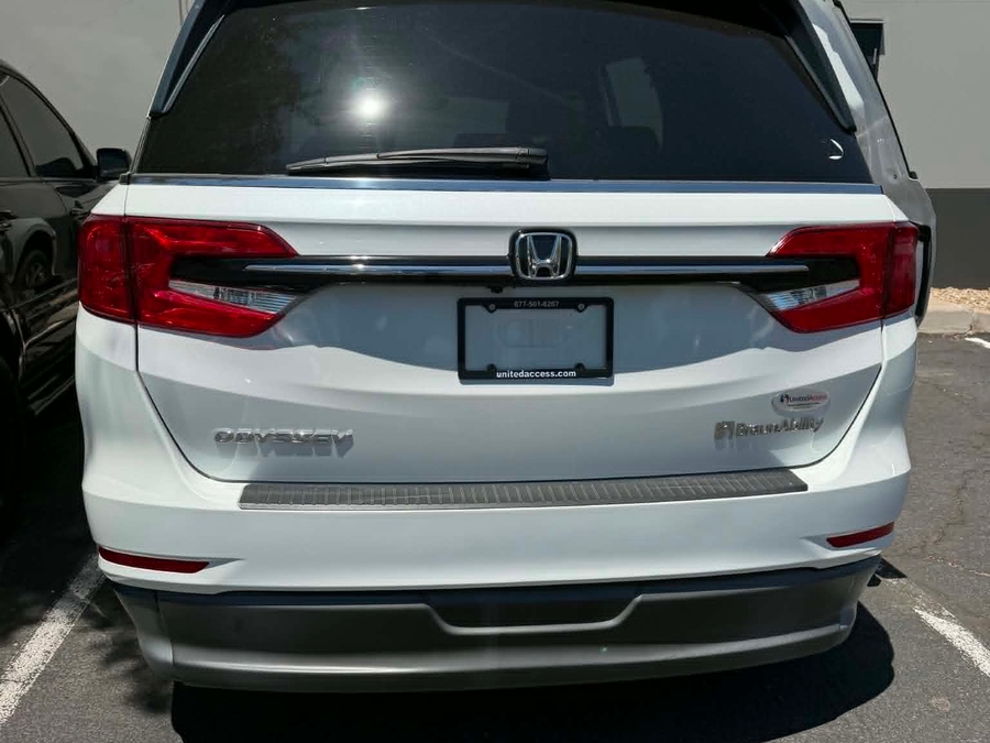 Used 2023 Honda Odyssey EX-L - BraunAbility Side Entry Entry In Floor Automatic Ramp