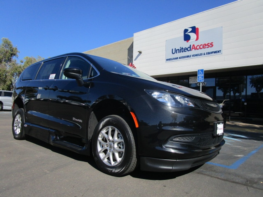 Used 2023 Chrysler Voyager LX - BraunAbility Side Entry Entry Fold Out Automatic Ramp