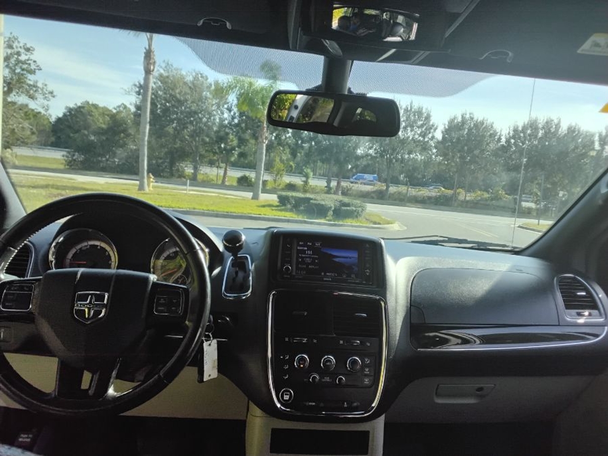 2019 DODGE GRAND CARAVAN - Image 13