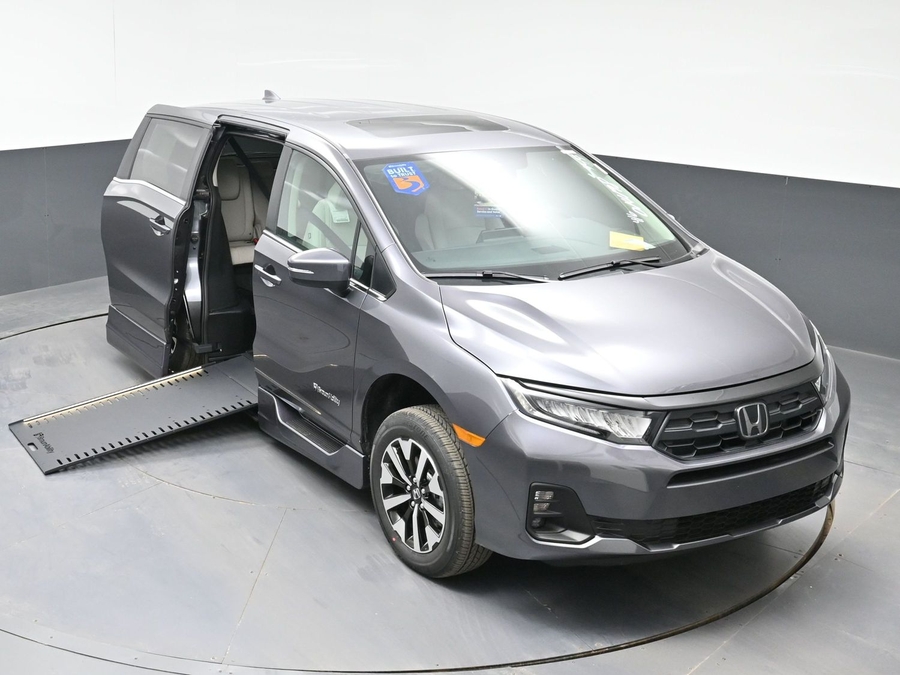 New 2026 Honda Odyssey EX-L - BraunAbility Side Entry Entry In Floor Automatic Ramp