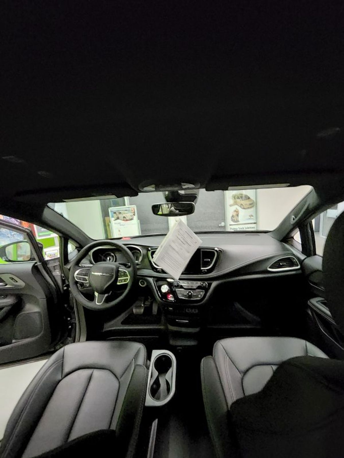 2025 CHRYSLER PACIFICA - Image 13