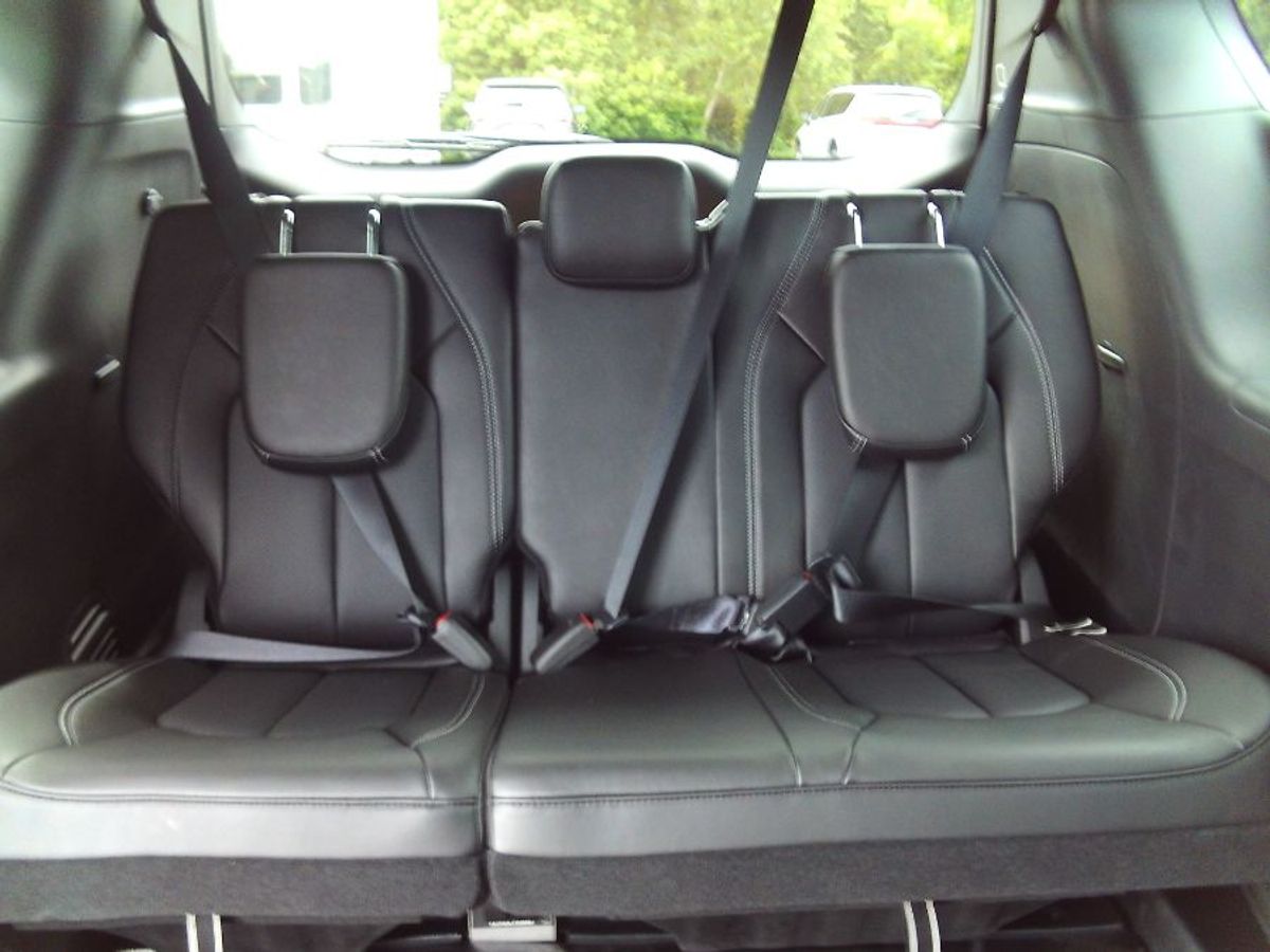 2025 CHRYSLER PACIFICA - Image 17