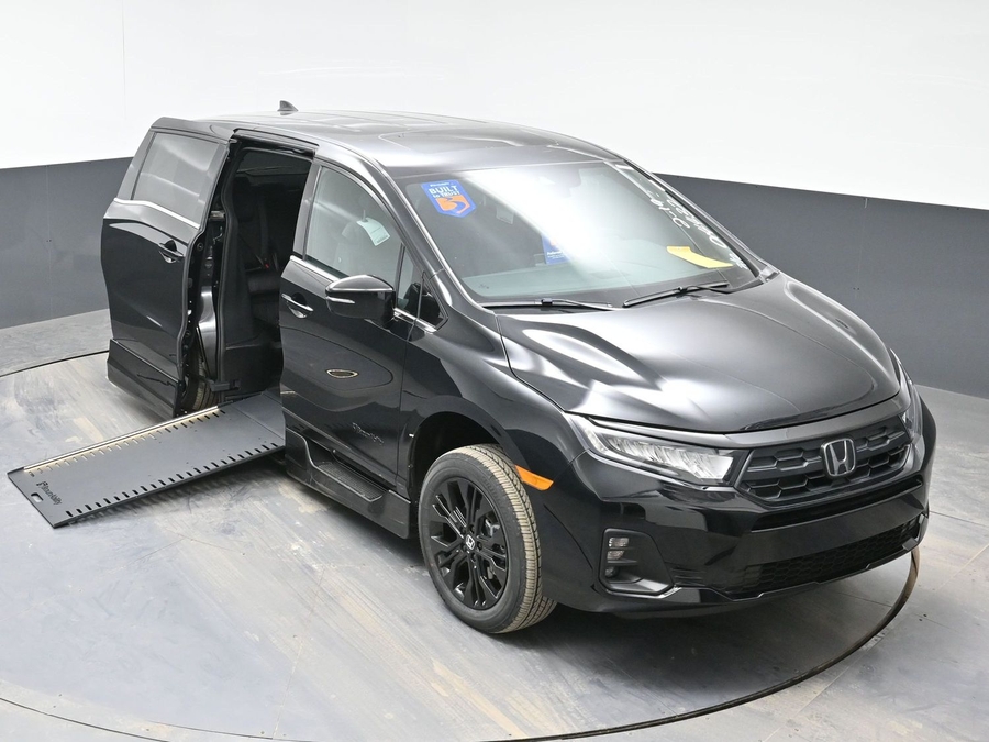 New 2026 Honda Odyssey Sport - BraunAbility Side Entry Entry In Floor Automatic Ramp