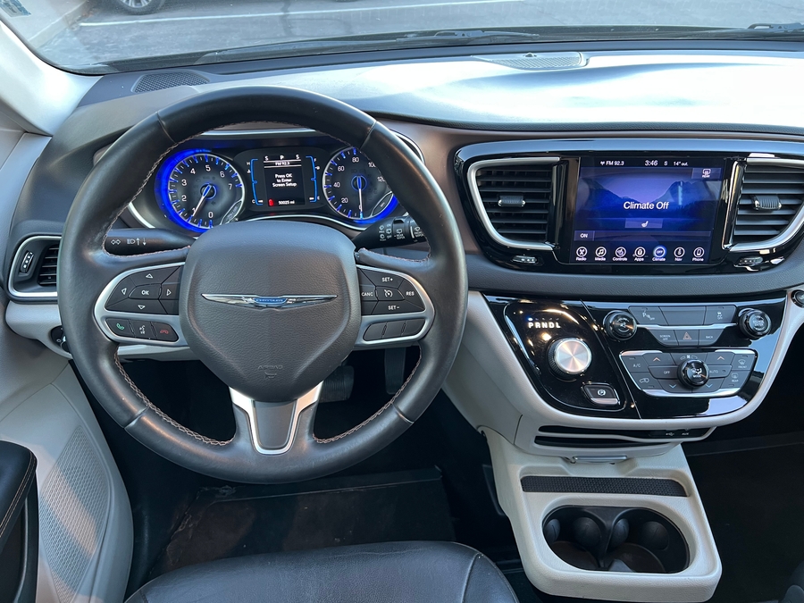 Used 2017 Chrysler Pacifica Touring L - VMI Side Entry Entry In Floor Automatic Ramp