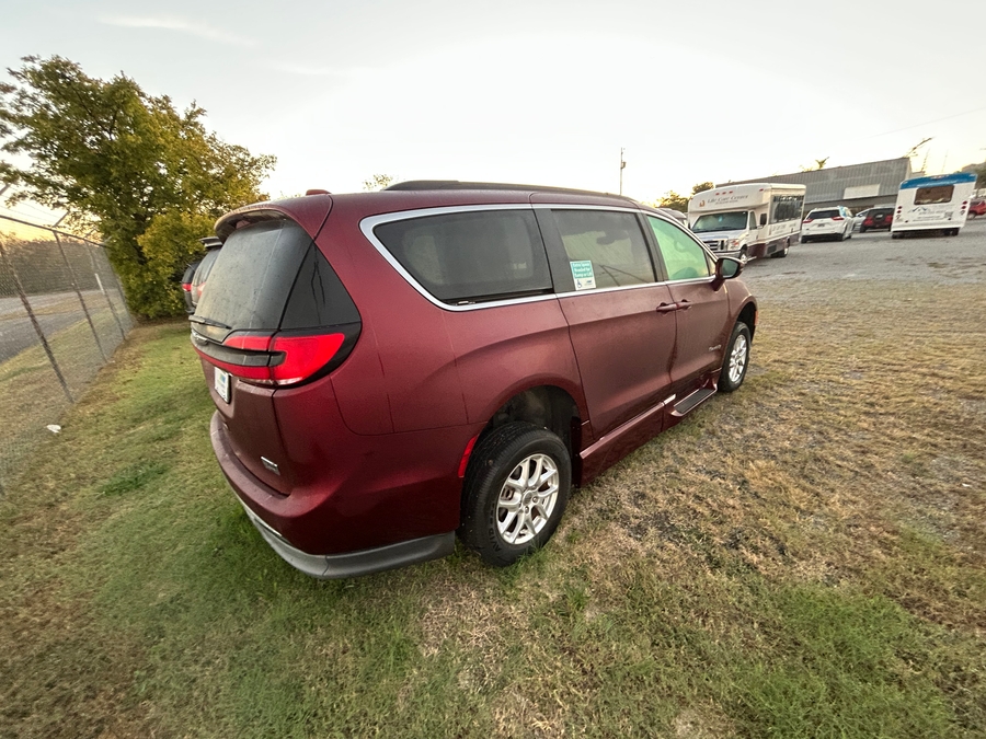 Red Chrysler Pacifica image number 11