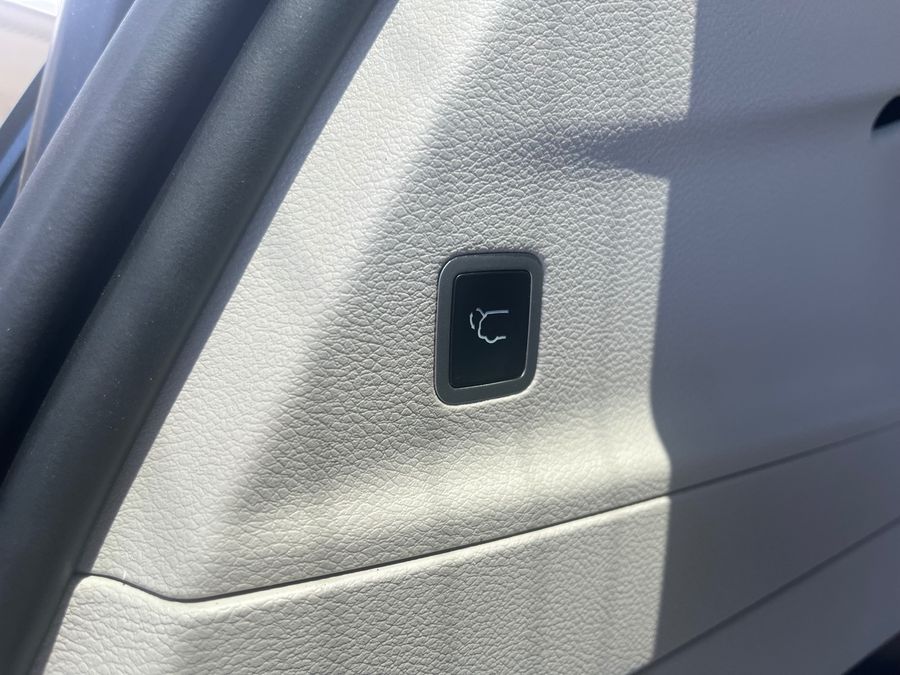 Used 2024 Chrysler Pacifica Touring L - BraunAbility Side Entry Entry Fold Out Automatic Ramp