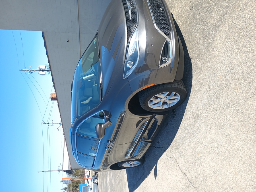 Grey Chrysler Pacifica image number 2